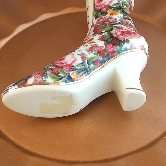 Vintage - Victorian Style Flower Porcelain Boot - Picture 11 of 12